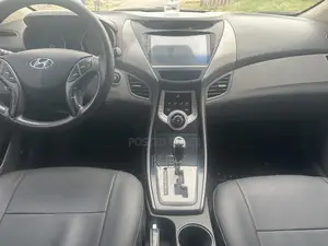 Hyundai Elantra 2013 Blue