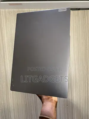 Laptop Lenovo Legion Pro 7 16GB AMD Ryzen 7 SSD 512GB