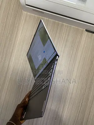 Laptop Lenovo Legion Pro 7 16GB AMD Ryzen 7 SSD 512GB