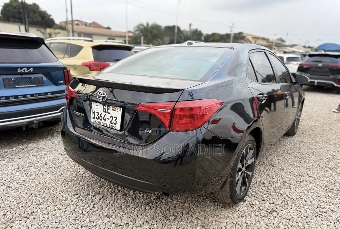 Toyota Corolla 2017 Black