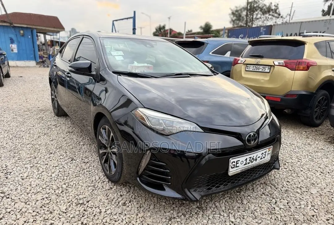 Toyota Corolla 2017 Black
