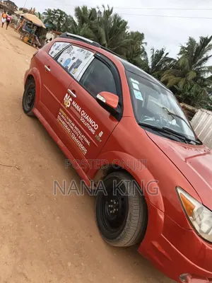 Pontiac Vibe 2006 Orange