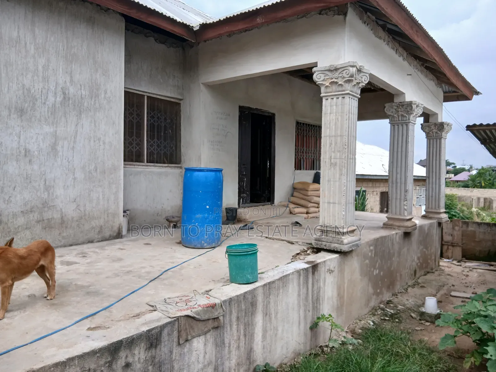 3bdrm House in Born To Pray Estate, Ejisu-Juaben Municipal for sale