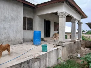 3bdrm House in Born To Pray Estate, Ejisu-Juaben Municipal for sale