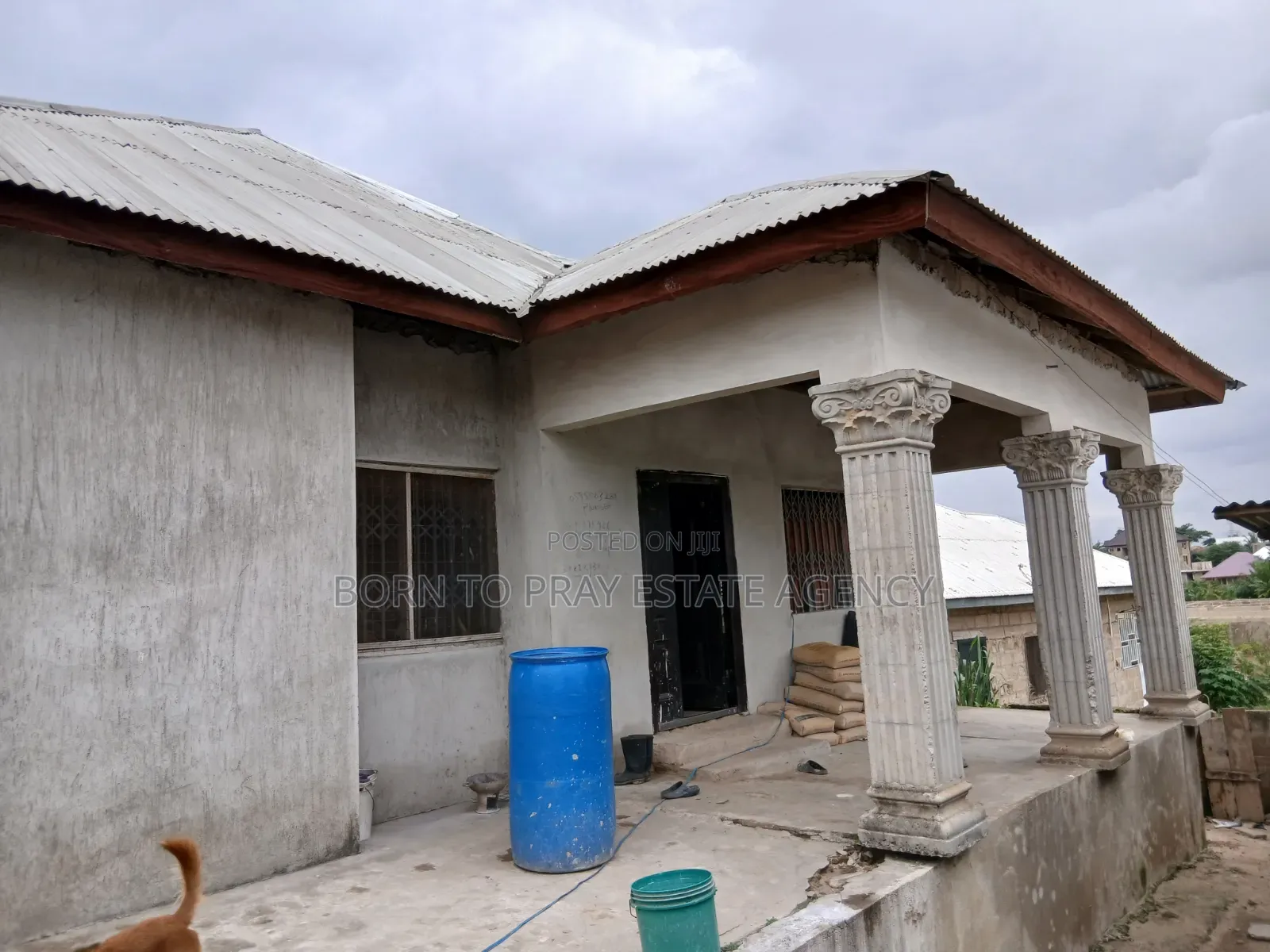3bdrm House in Born To Pray Estate, Ejisu-Juaben Municipal for sale