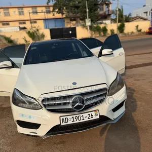 Mercedes-Benz E350 Base 4Matic Sedan AWD (3.5L 6cyl 7A) 2015 Off white