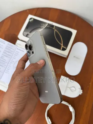 Apple iPhone 15 Pro Max 256 GB Silver