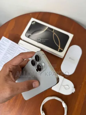 Apple iPhone 15 Pro Max 256 GB Silver