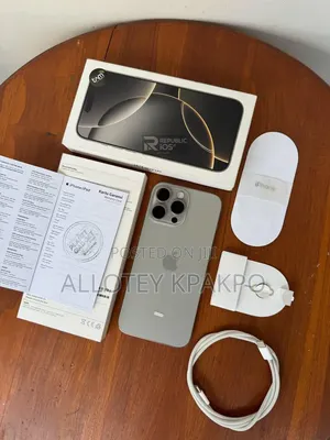 Apple iPhone 15 Pro Max 256 GB Silver