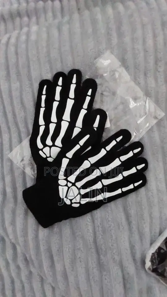 Hand Gloves.
