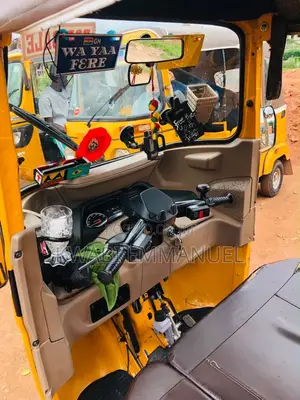 New Bajaj RE 2026 Yellow
