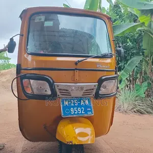 TVS King Deluxe Plus iTouch Start 2025 Yellow
