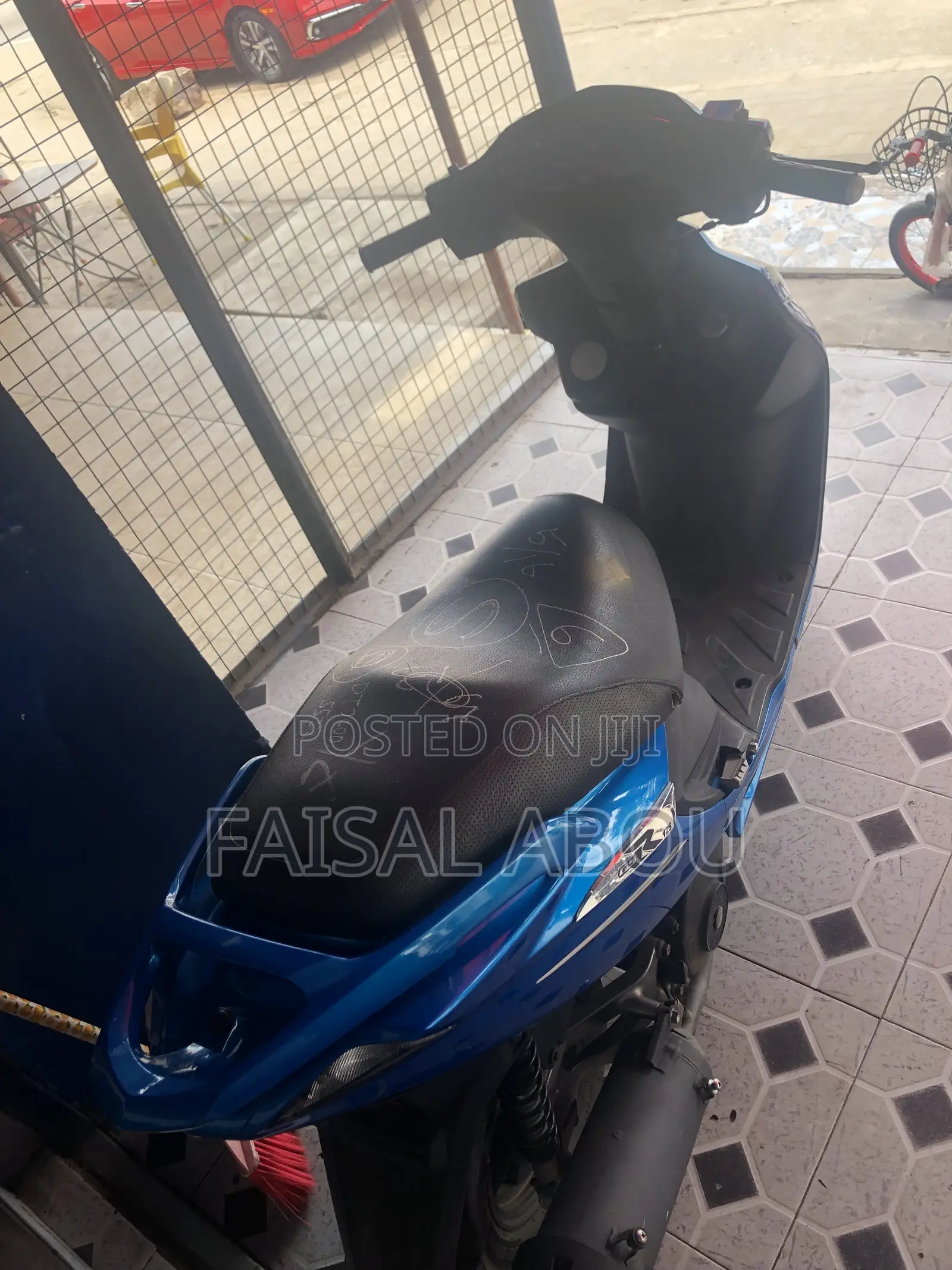 Suzuki 2022 Blue