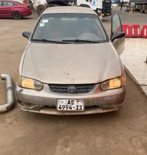 Toyota Corolla 2002 Gold