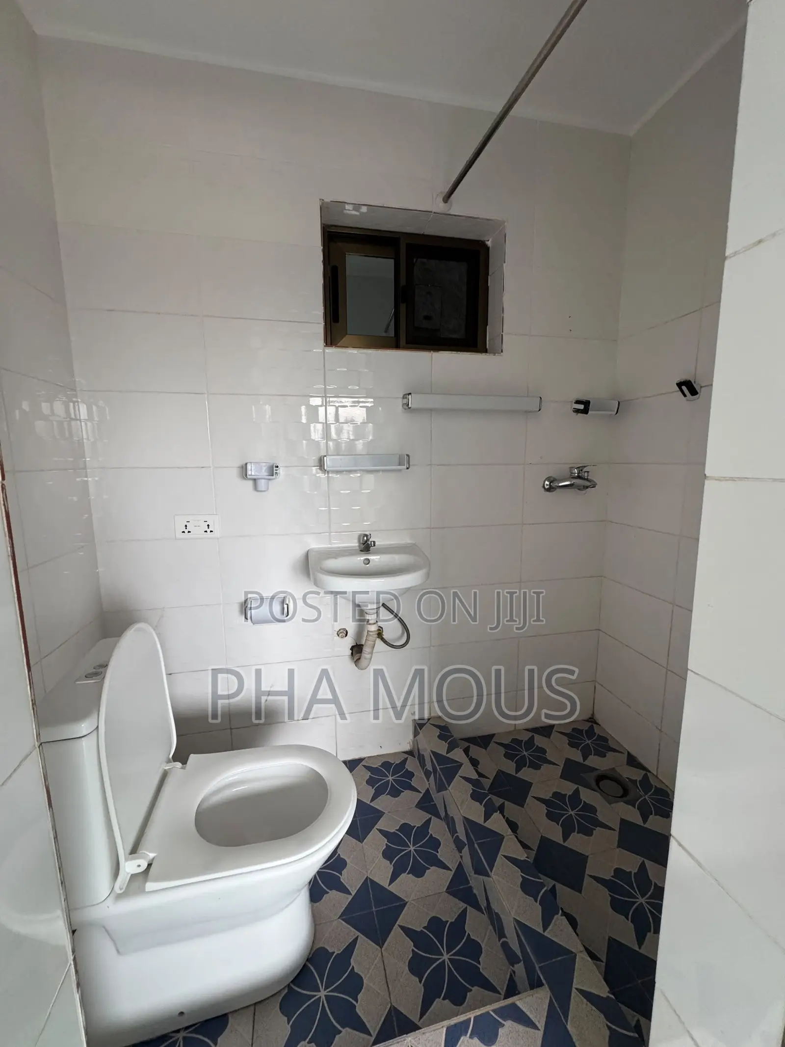 2bdrm Apartment in Mile 7 for rent