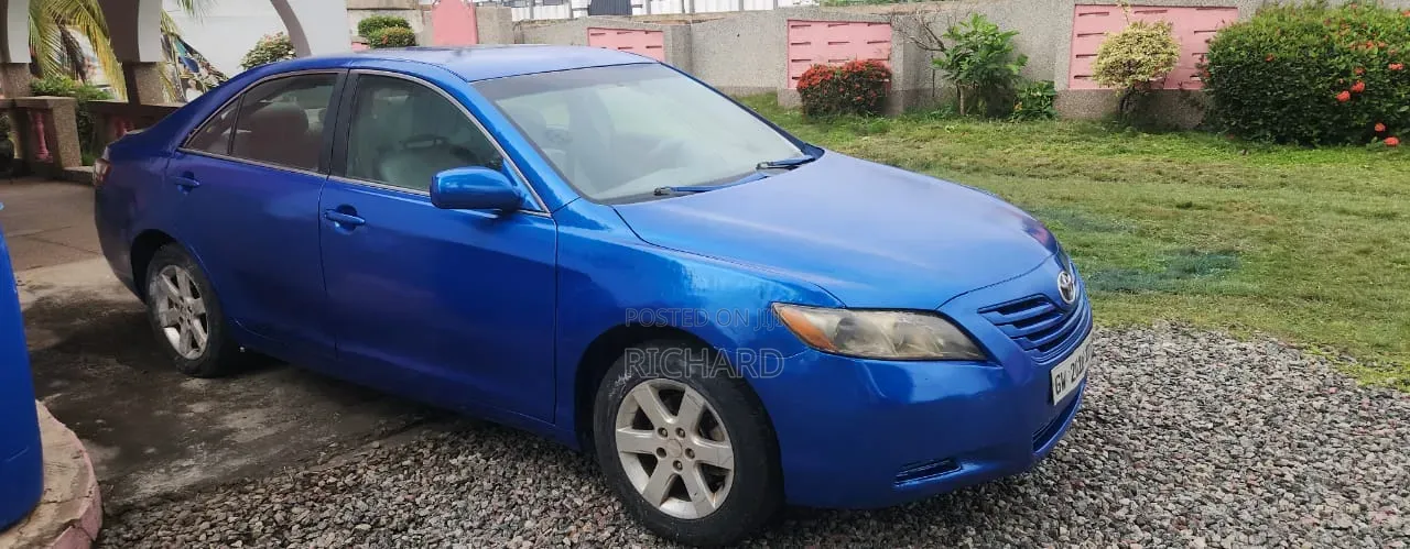 Toyota Camry 2017 Blue