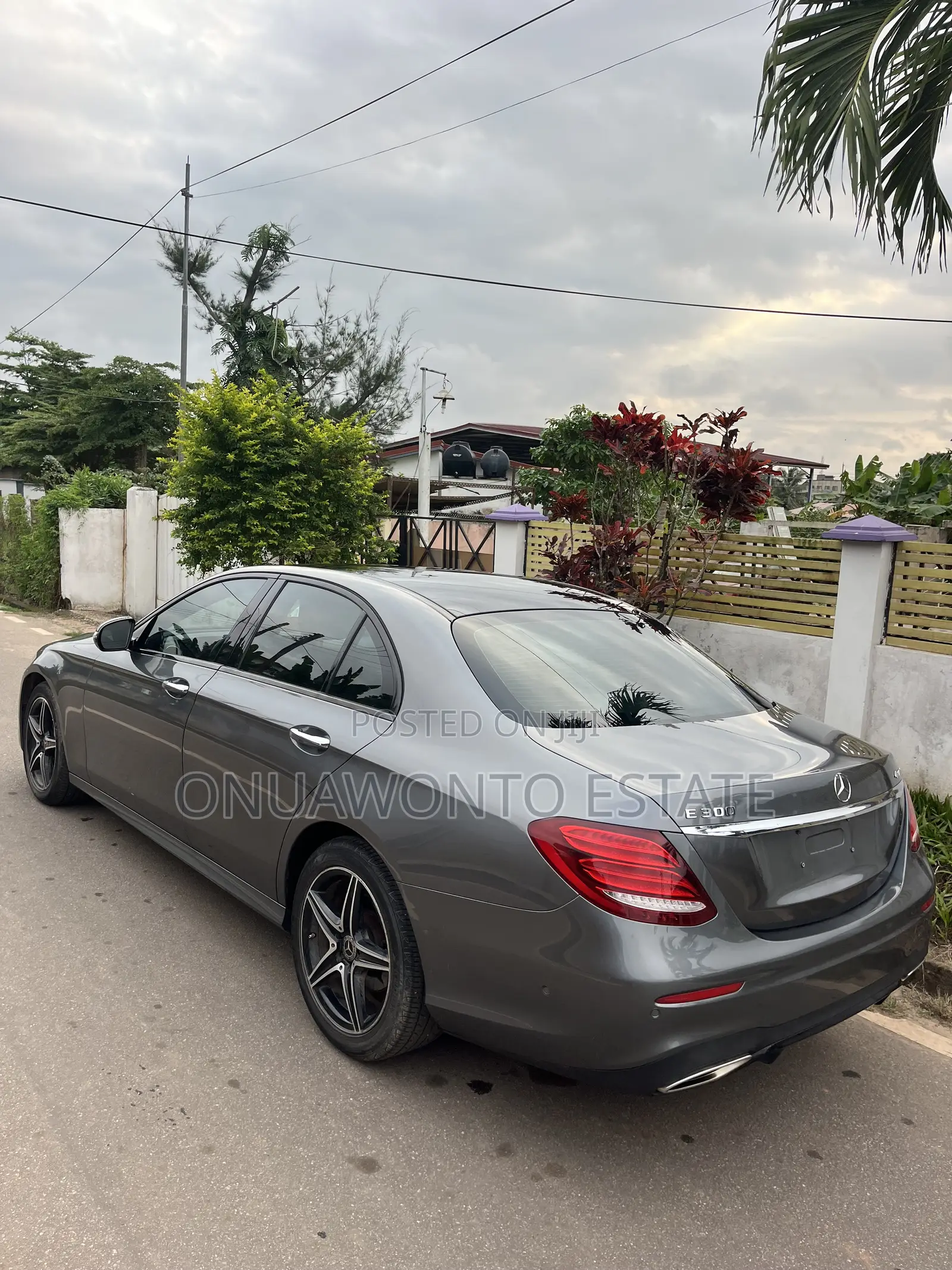 Mercedes-Benz E300 2018 Gray