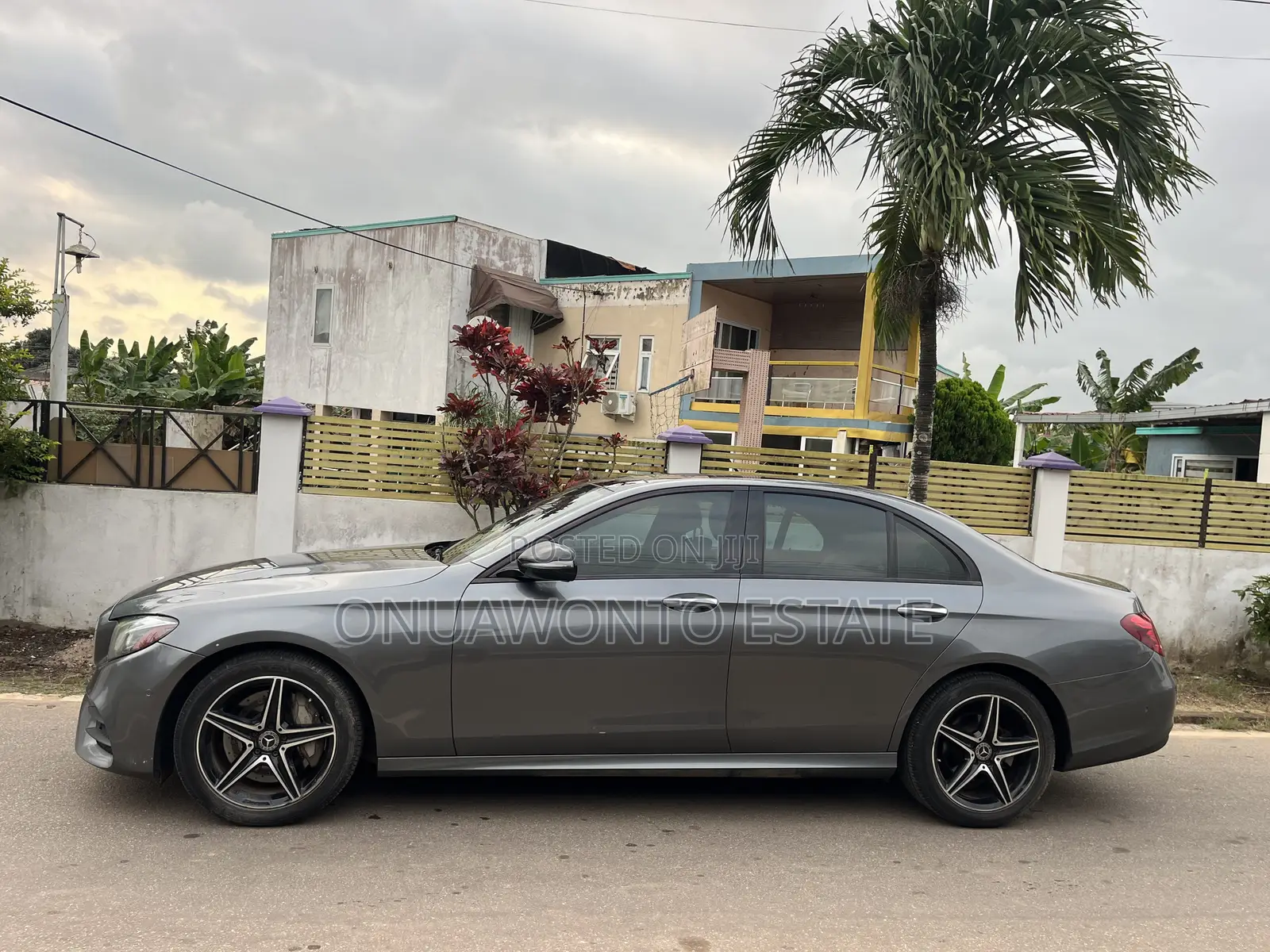 Mercedes-Benz E300 2018 Gray