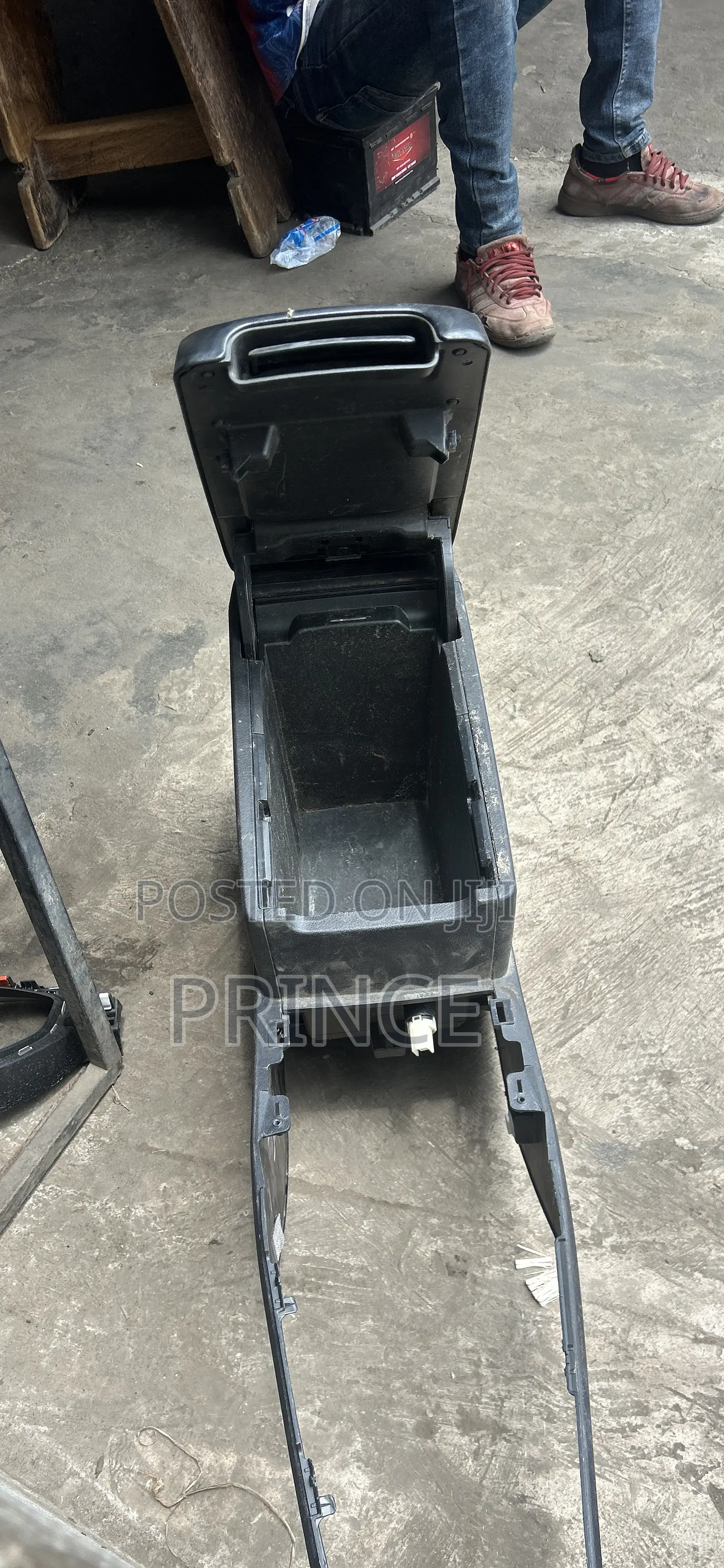 All Kinds of Car Parts