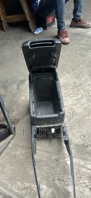 All Kinds of Car Parts