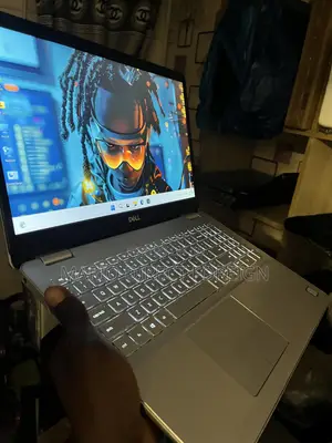 Laptop Dell Inspiron 15 5567 16GB Intel Core i5 SSD 256GB