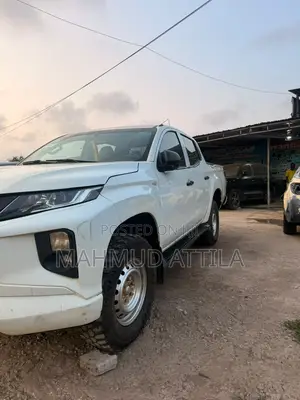 Mitsubishi L200 2024 White