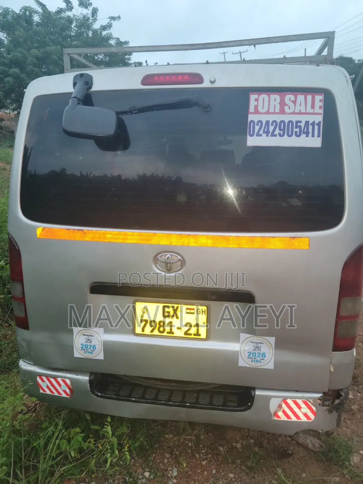 Toyota HiAce 2013 Beige
