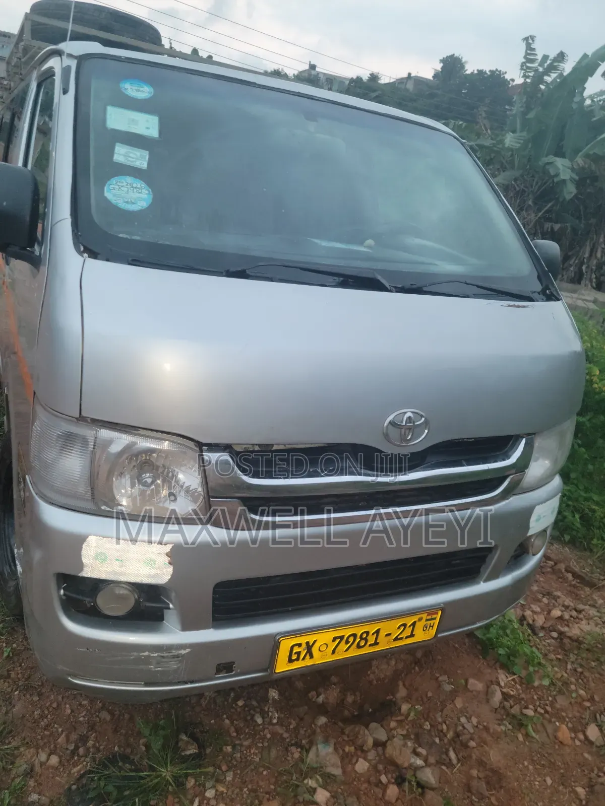 Toyota HiAce 2013 Beige