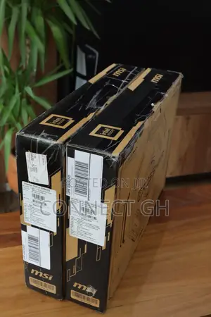 New Laptop MSI 32GB Intel Core Ultra 9 SSD 1T