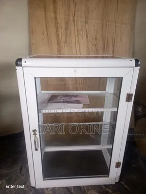 4ft Showcase