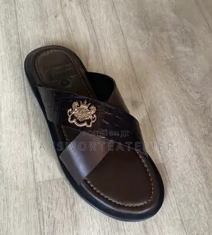 Élan Cross Handmade Slippers - Available in Coffee Brown and Black