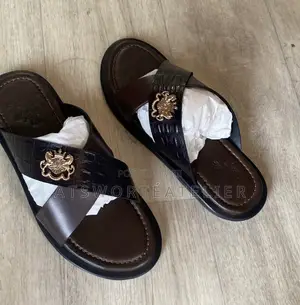 Élan Cross Handmade Slippers - Available in Coffee Brown and Black