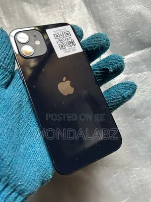 Apple iPhone 12 64 GB