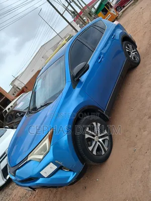 Toyota RAV4 2018 Blue
