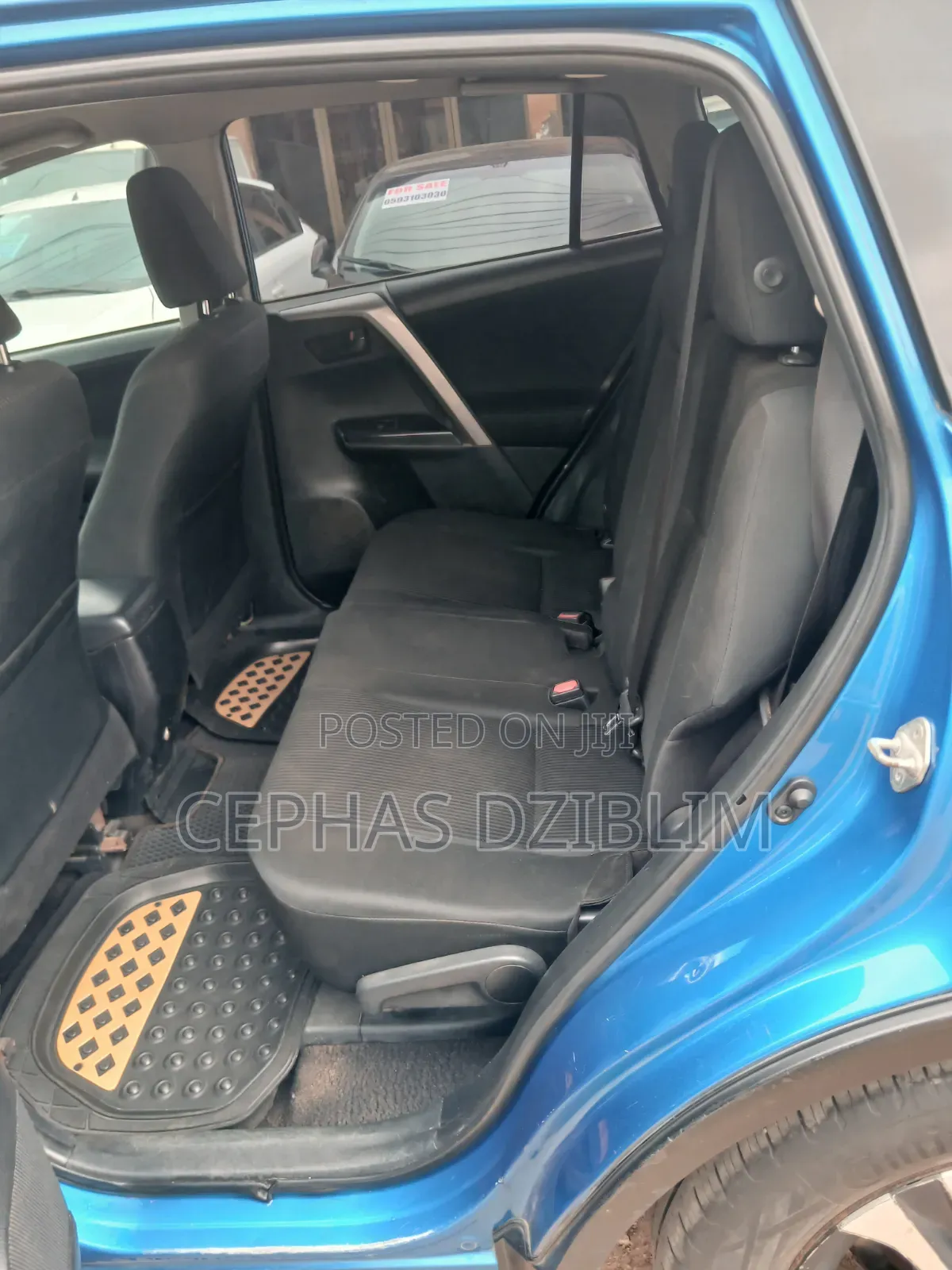Toyota RAV4 2018 Blue