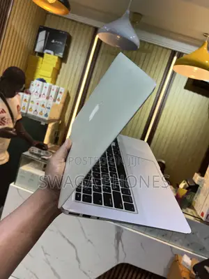 Laptop Apple MacBook 2017 8GB Intel Core i5 SSD 256GB