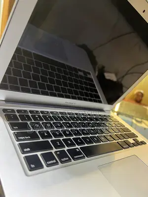 Laptop Apple MacBook 2017 8GB Intel Core i5 SSD 256GB