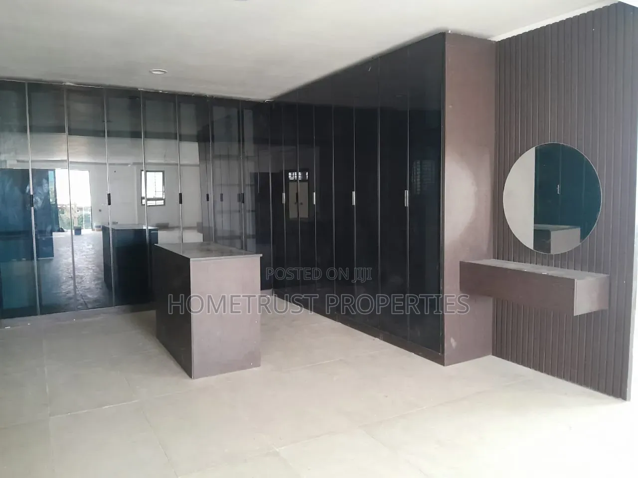 7bdrm Duplex in East Legon, Boundary Road Area for sale