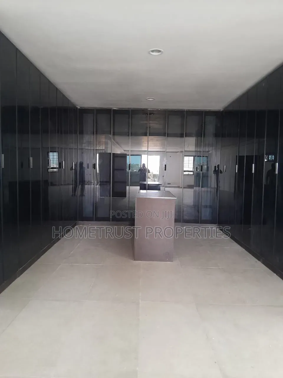7bdrm Duplex in East Legon, Boundary Road Area for sale