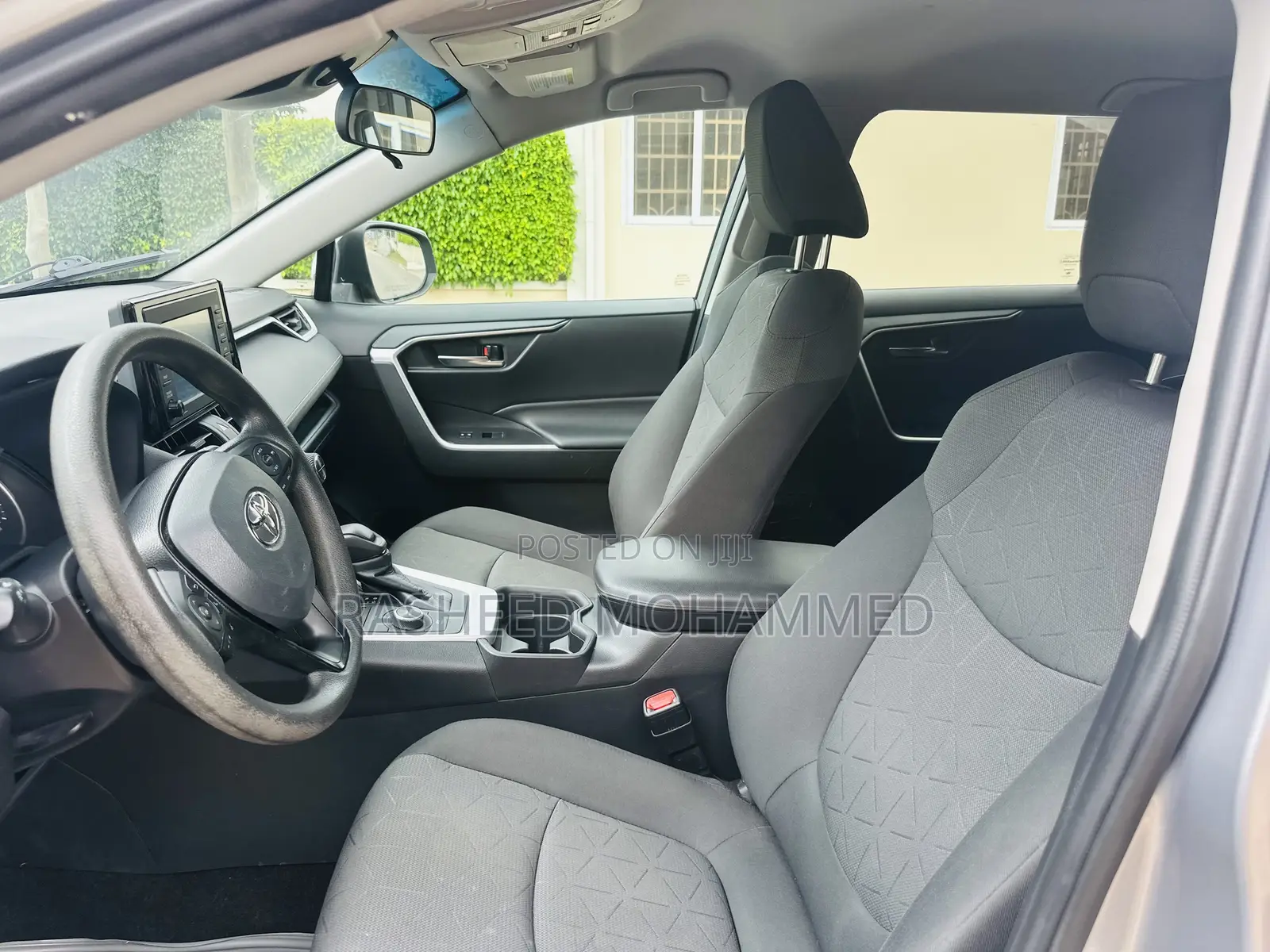 Toyota RAV4 XLE Premium AWD 2020 Silver