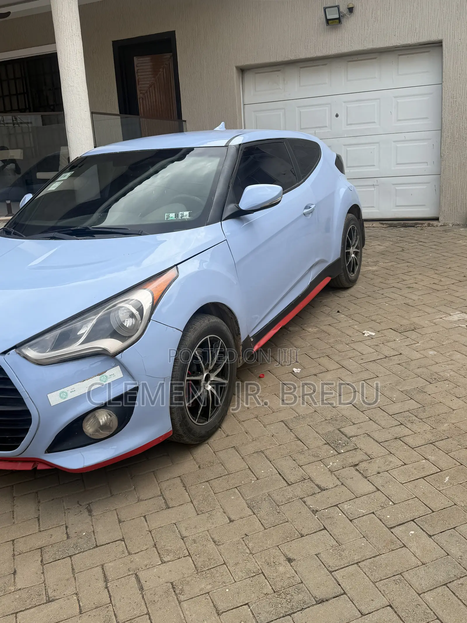 Hyundai Veloster 3dr Hatchback w/Black Interior (1.6L 4cyl 6M) 2015