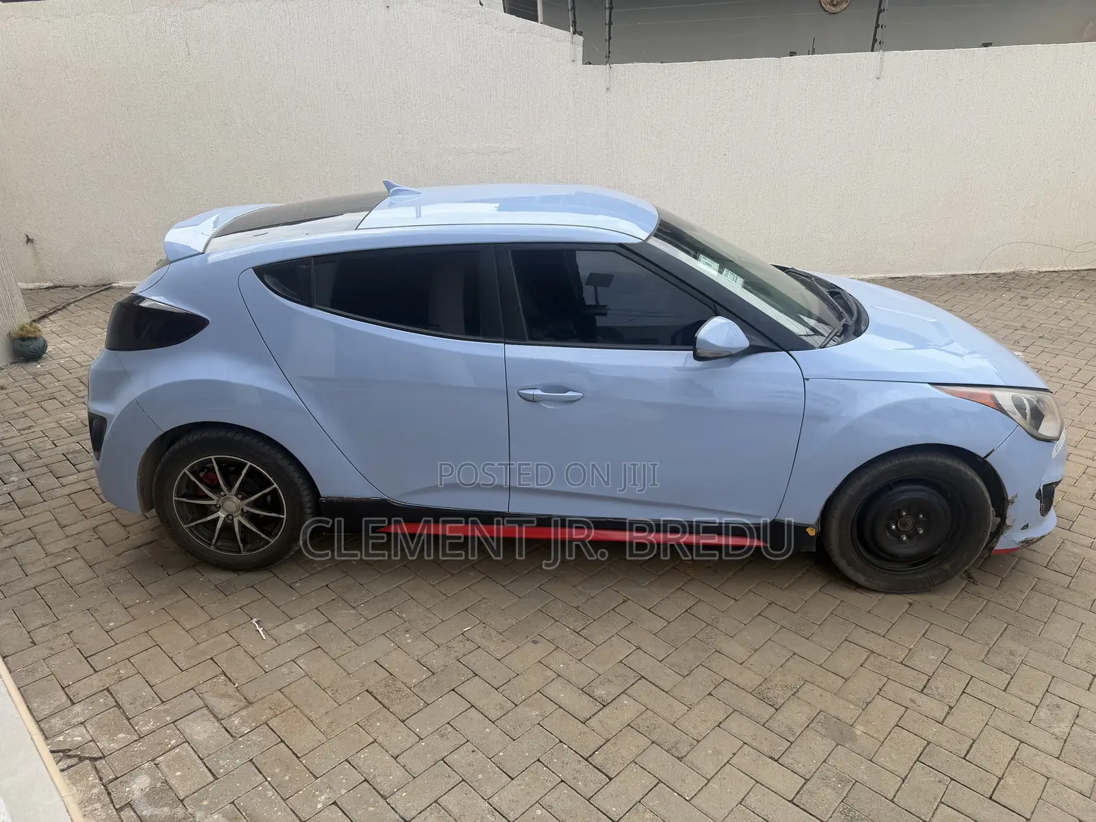 Hyundai Veloster 3dr Hatchback w/Black Interior (1.6L 4cyl 6M) 2015