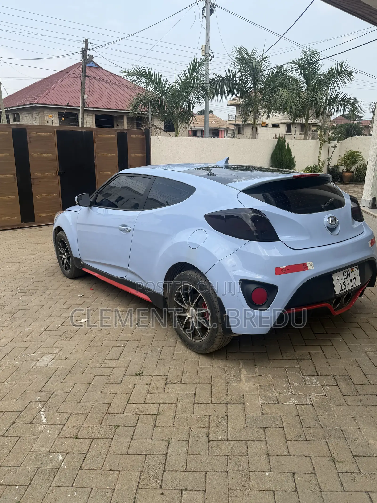 Hyundai Veloster 3dr Hatchback w/Black Interior (1.6L 4cyl 6M) 2015