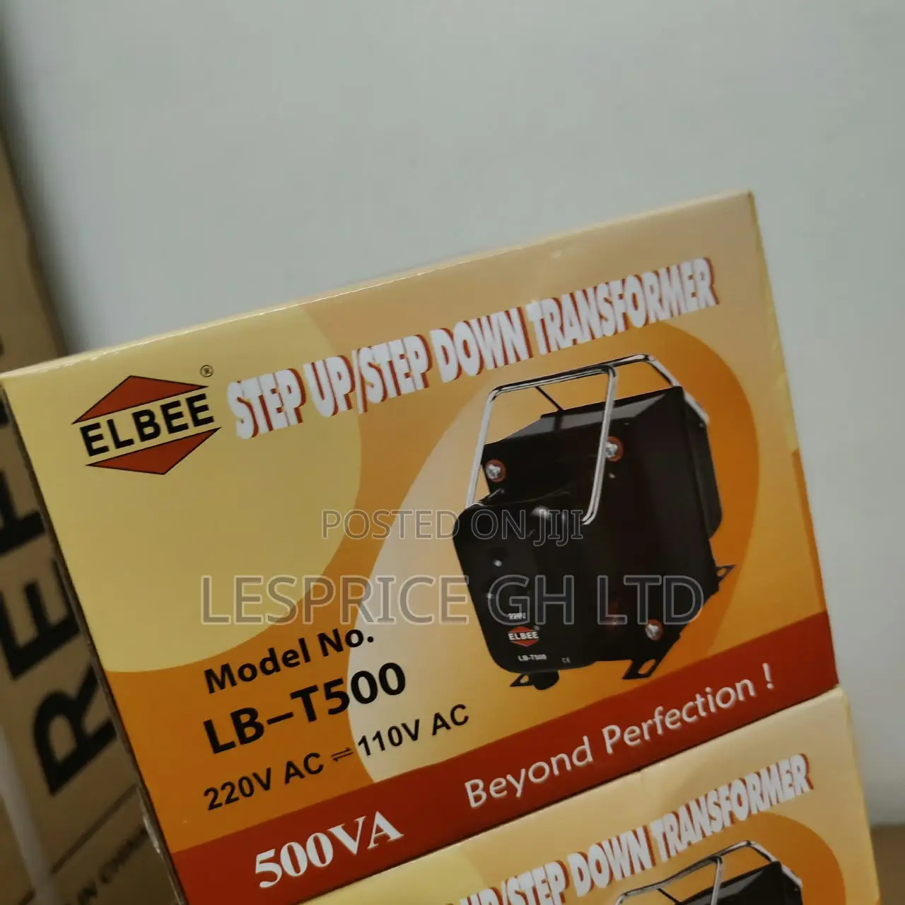 Classy High Grade 500W LB-T500 Up/Down Transformer From Elbee