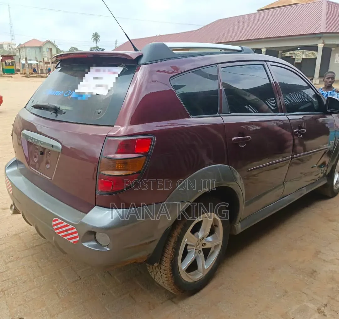 Pontiac Vibe 2006 Brown