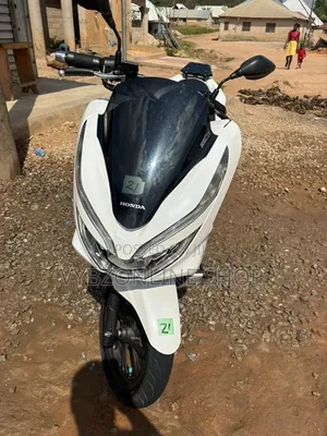 Honda 2022 White