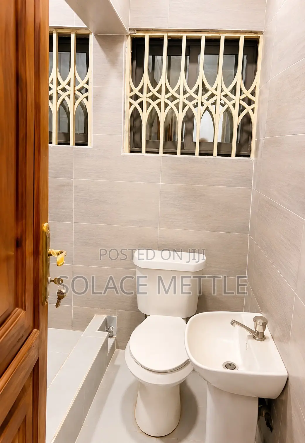 4bdrm Apartment in Haatso Bohye for rent