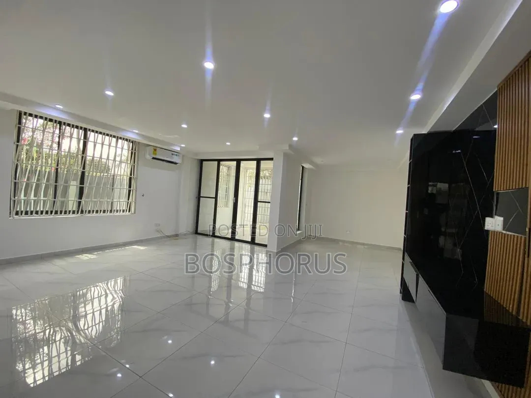 5bdrm House in Labone for rent
