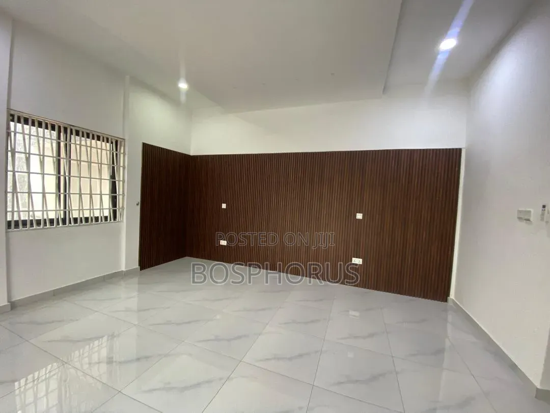 5bdrm House in Labone for rent