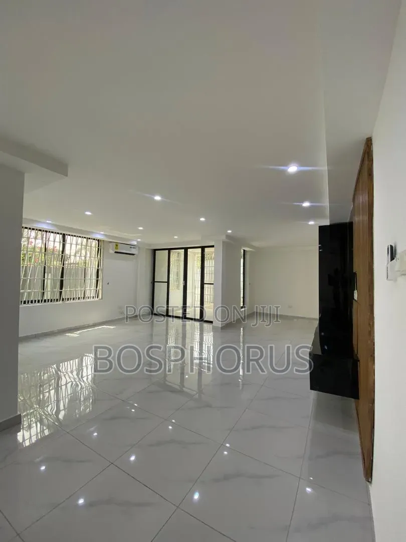 5bdrm House in Labone for rent